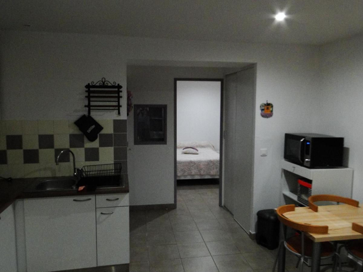 Sympathique Appartement LʼIsle-sur-la-Sorgue Exterior foto